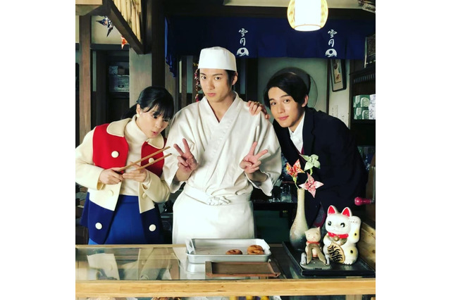 「ご来店です」山田裕貴、朝ドラの広瀬すず＆中川大志と雪月セットで3ショット！ 画像