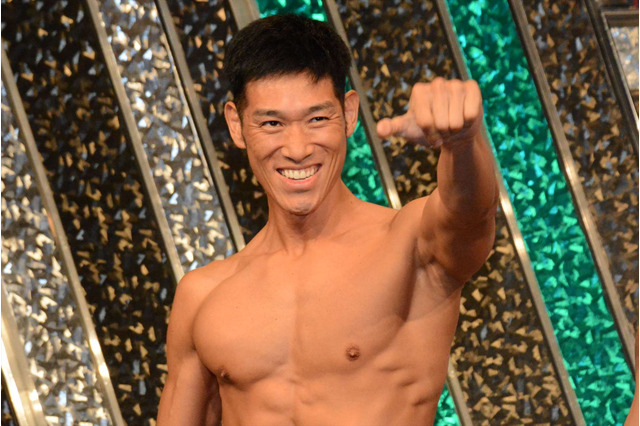 【昨日のエンタメニュース】闇営業芸人が復帰ステージで自虐ネタ/ゆきぽよ、中学時代二股のEXIT兼近に失望 画像