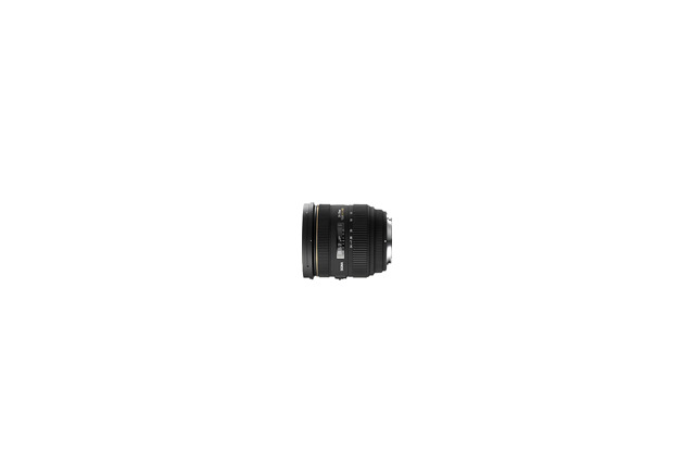 シグマ、フルサイズにも対応! 全域F値 F2.8の大口径標準ズームレンズ 画像