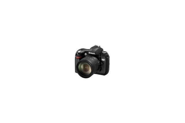 ニコン、デジタル一眼レフカメラ「D70」購入で1万円キャッシュバックを実施 画像