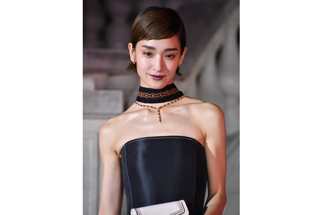 剛力彩芽、前澤友作氏との恋愛を裸々告白！一目ぼれだった…… 画像