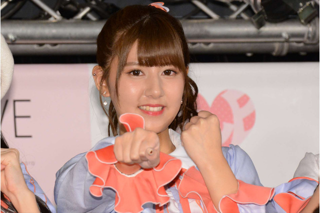 =LOVE佐竹のん乃&佐々木舞香のキス寸前ショットにファンが大興奮 画像