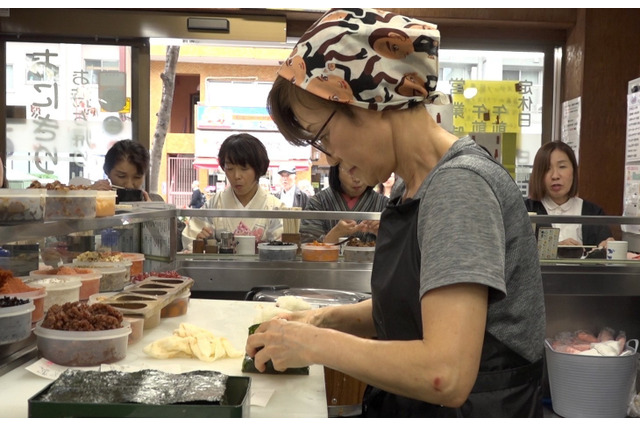 なぜ大行列が?!人気のおにぎり専門店「ボンゴ」店主に『セブンルール』が密着 画像