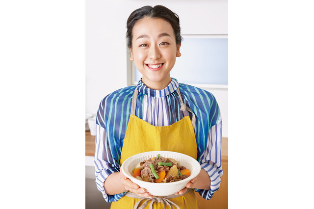 浅田真央の料理連載が『オレンジページ』でスタート!初回は肉じゃが作りに挑戦 画像