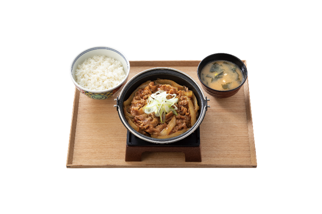 厳選牛肉と玉ねぎを鉄鍋で焼き上げ......吉野家「牛の鍋焼き」期間限定発売 画像