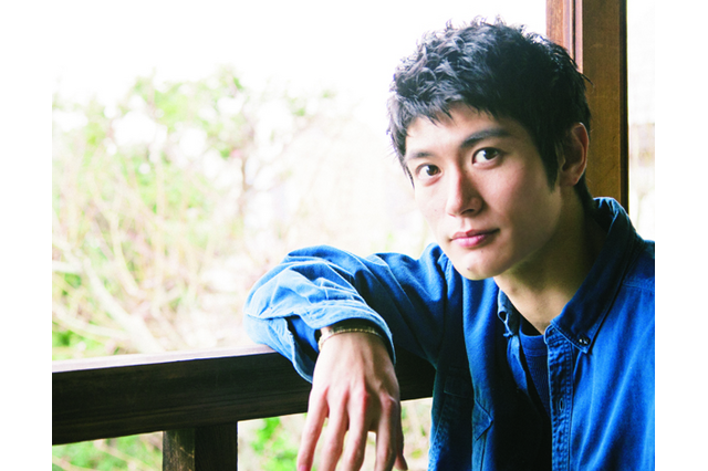 三浦春馬、人気連載が書籍化!初ドキュメンタリー写真集も同時発売決定 画像