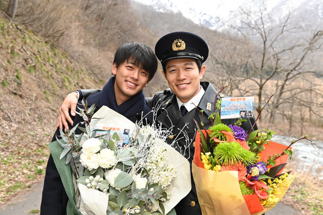 『テセウスの船』竹内涼真＆鈴木亮平が“父子”揃ってオールアップ 画像