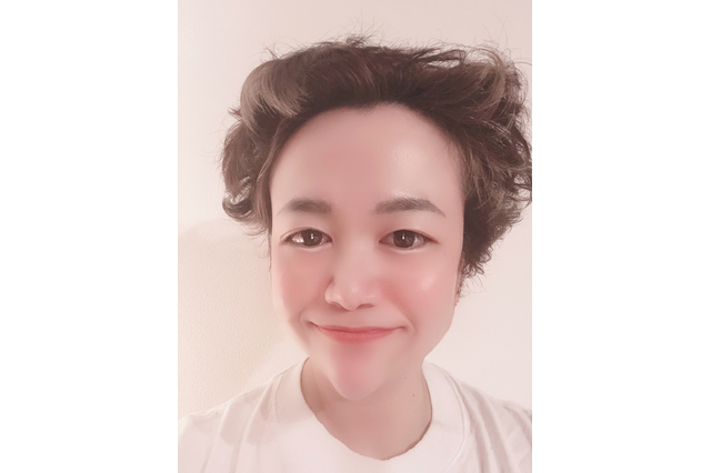 近藤春菜、新しい髪型を公開!?ファンから反応様々「誰?」「めちゃ笑った」 画像