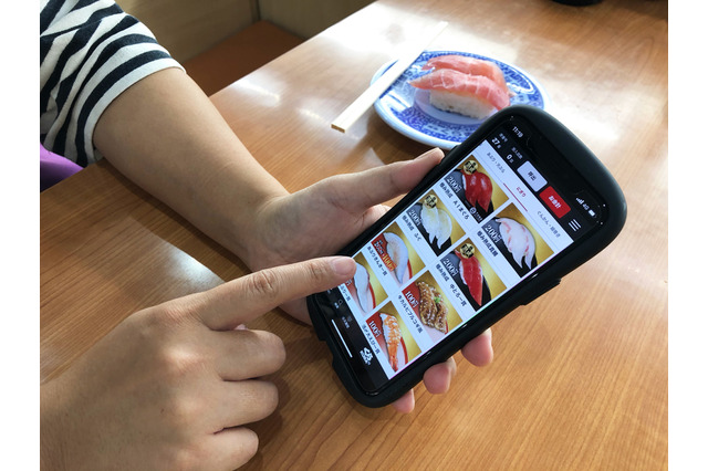 タッチパネルのストレスから解放!くら寿司の「スマホで注文」を体験してきた 画像