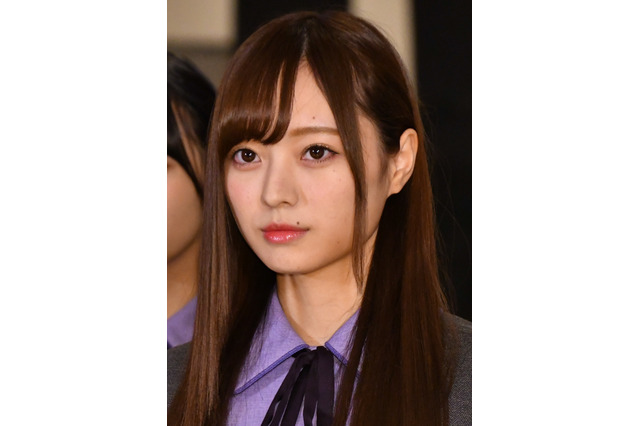乃木坂46・梅澤美波の谷間チラリショットにファン歓喜！ 画像