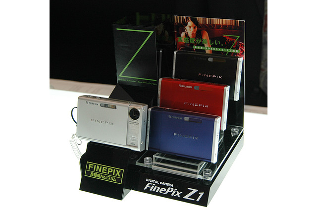 富士写、ISO800対応の薄型スタイリッシュデジカメ「FinePix Z1」　512万画素＆2.5型液晶 画像