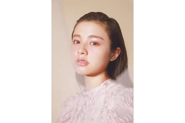 NGT48・本間日陽、ファッション誌『bis』で1年間のレギュラーモデルに! 画像