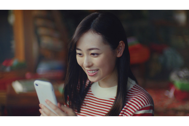 福原遥、家族の課題解決するしっかり者の娘役!ゆうパックCMオンエア 画像