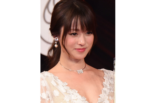 深田恭子＆吉田沙保里、『ルパンの娘』泥棒スーツ姿のツーショットに反響！ 画像