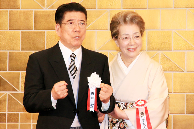 西川きよし&ヘレン夫婦、岡村隆史の結婚を祝福!「夫婦茶碗くらいはプレゼンをさせて」 画像