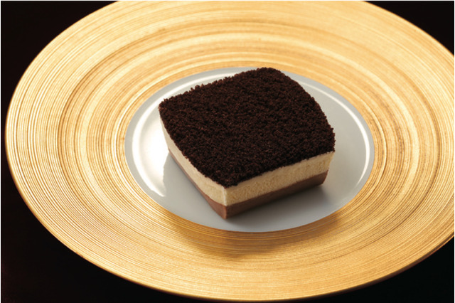 ファミマ、“新感覚チーズケーキ”が史上最速の200万食突破 画像