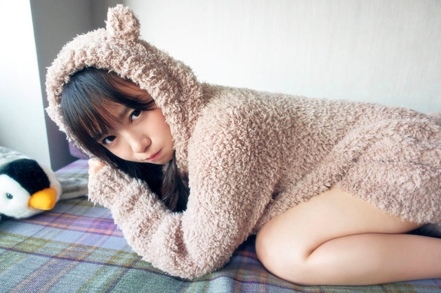 日向坂46・齊藤京子、初写真集で200頁の大ボリューム!「ページをめくるたびデート気分」 画像