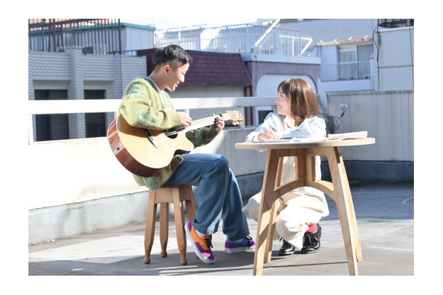 瑛人の1stアルバム収録『僕はバカ』MV公開!ヒロインは「今一番会いたい女優」 画像