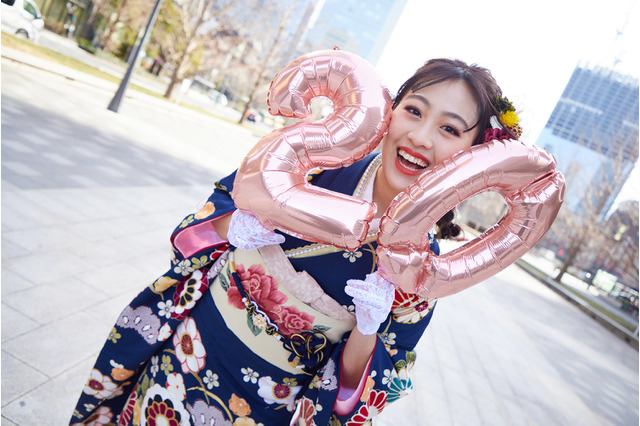 lolのmocaが20歳に！インスタ振袖姿に「かわいい」の声 画像