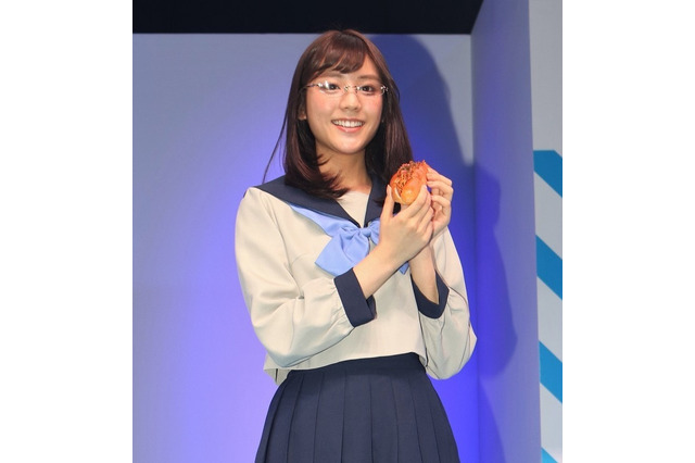 貴島明日香、25歳誕生日を報告!ZIPファミリーからのお祝いの様子も公開! 画像