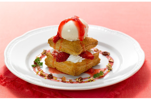 ロイヤルホストで“国産苺”フェア第2弾！ 画像