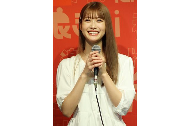 めるる、誕生日にまさかの“白目ケーキ”! 画像