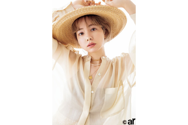 柴田あやな、ランジェリーをおしゃれに着こなし!オトナな一面も披露! 画像