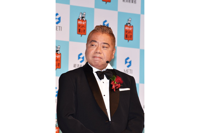 出川哲朗、フラれた直後にハグを要求！？若槻・めるる悲鳴「意味分からない」 画像