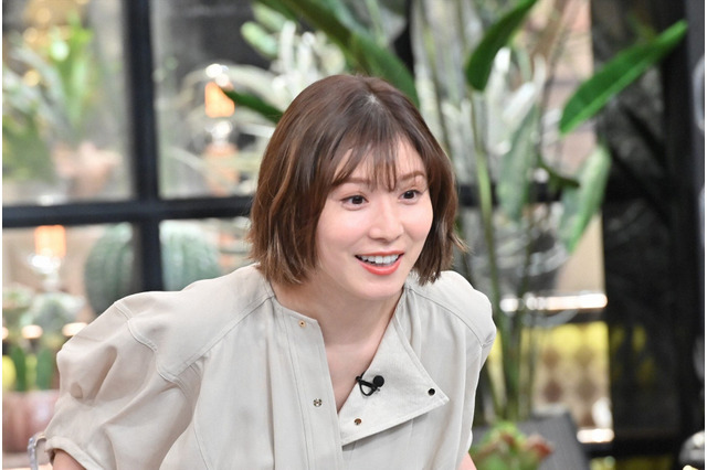 松岡茉優の素顔に迫る30分!「家にテレビが6台!?」「親友から“iCloud”と呼ばれる」 画像