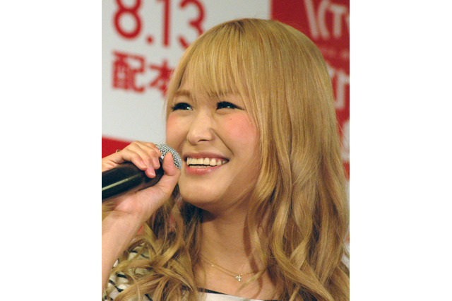 ギャル曽根、YouTubeチャンネル開設!16年ぶりの夫婦共演果たす 画像