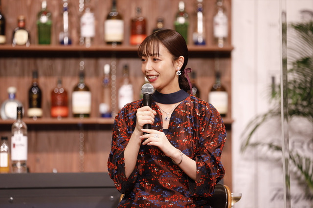 宇垣美里、実はバーが苦手!店の空気に「尻込みしてしまい……」 画像