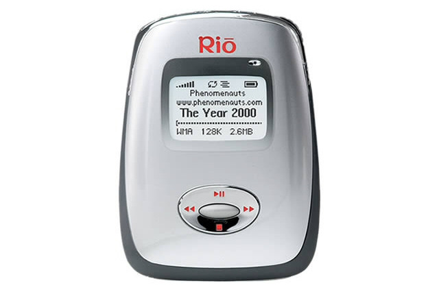 リオ・ジャパン、ポータブルプレイヤー「Rio Carbon シルバー」を3,000円値下げ 画像
