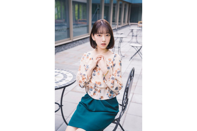 堀未央奈、あざとさ魅せる大人コーデショット公開！ 画像