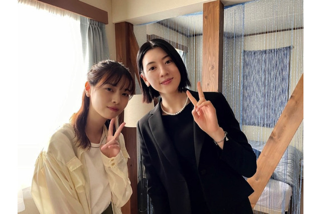 ドラマ『言霊荘』共演中の西野七瀬＆三吉彩花、仲良し2ショット公開に反響 画像