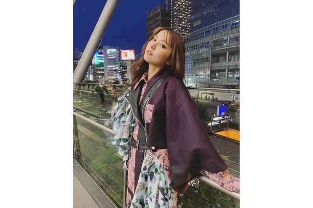 石川恋、「一目ぼれした」華やかなアウター姿を披露!「かっこいい女性って感じ」「お綺麗」 画像