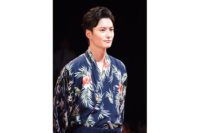 「どんだけ四角好きなんだよ！頭おかしいよ」岡田将生、菅田将暉にクレーム 画像