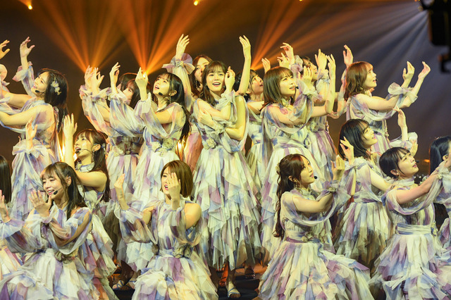 乃木坂46、MTVアワード受賞で新曲含む3曲披露 !生田は「感謝と喜びの気持ちを…」 画像