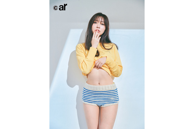 指原莉乃、美脚&美腹筋を披露!女性誌『ar』初表紙 画像
