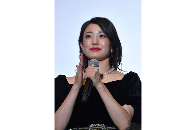 菅野美穂、夫婦生活語る　堺雅人にいつもおねだり「一口ちょうだい」 画像