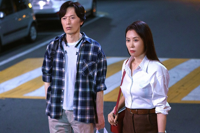 【韓国ドラマ】リストラ寸前から逆転勝利!?正反対の2人がタッグ組み逆境を乗り越える『大丈夫じゃない大人たち』 画像