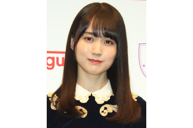 乃木坂46・賀喜遥香、ファンの要望に応えスーツ＆メガネ女子に！「たまらん」「可愛すぎ」 画像