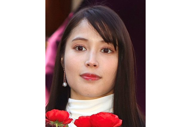 舞台降板の広瀬アリス、あらためて今後の活動について説明「活動休止じゃないよ~」 画像
