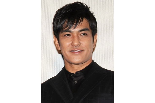 北村一輝 サイコーです ドラマ テッパチ で共演中の白石麻衣からのサプライズ誕生日プレゼント Rbb Today