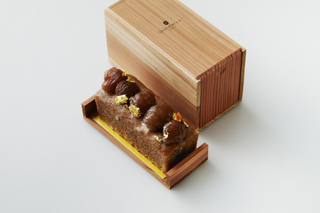 シャングリ・ラ東京にて秋限定スイーツ！金粉あしらった「プレミアム マロンパウンドケーキ」など 画像