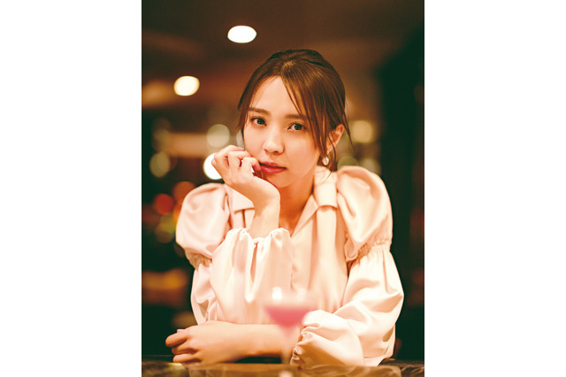 櫻坂46・小林由依の2nd写真集発売!横浜妄想デートに、水着&ランジェリーカットも収録 画像