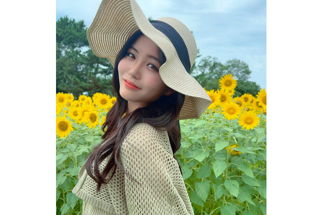 カンコー学生服『カンコー委員会』5期生・田仲埜愛、ひまわり畑の美少女カット公開 画像