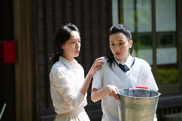 戸田恵梨香、永野芽郁に「気持ち悪いのよ」と罵声!母娘役で共演の映画『母性』本予告映像 画像