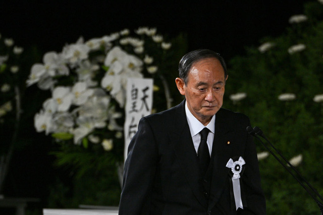 菅義偉前総理、追悼の辞　安倍元総理との思い出の2人焼き鳥から議員会館に残された著書まで 画像