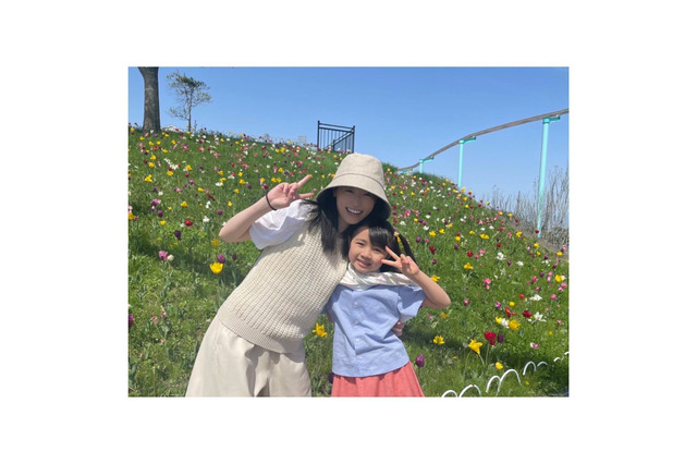 『舞いあがれ！』福原遥、子役・浅田芭路との“W舞”ショット公開！「姉妹みたい」「天使がふたり」 画像