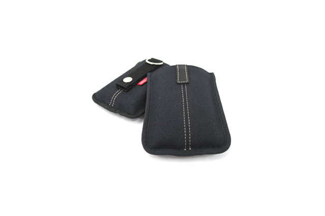 国立商店、高強度超軽量素材Lightdutyを使ったiPod用ケース 画像